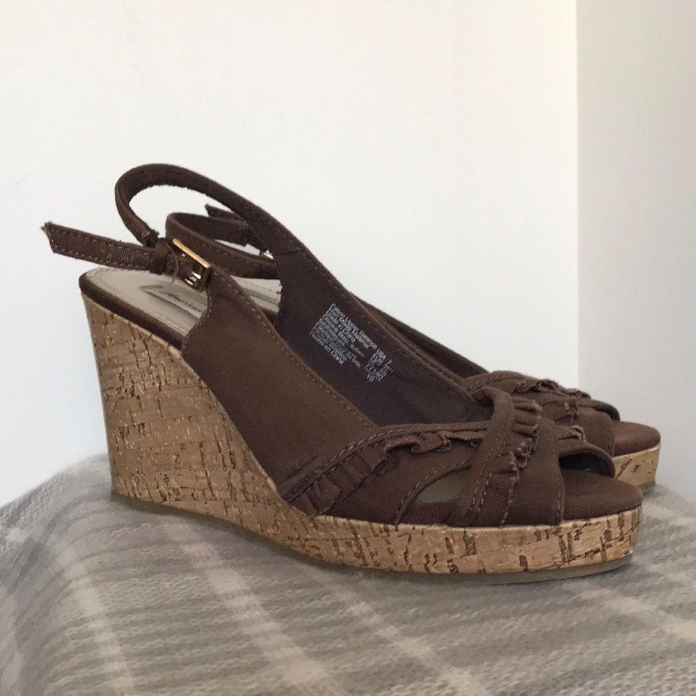 American Eagle heels
